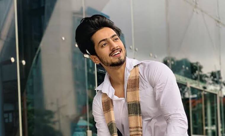 Faisal Shaikh Tiktok Star