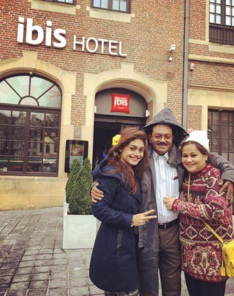 Sreejita de With her Family