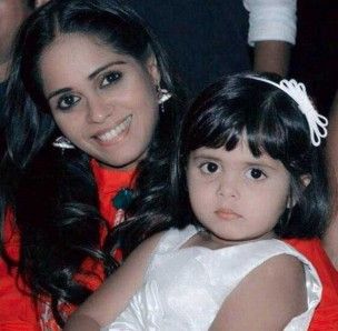 garima vikrant singh with her daughter