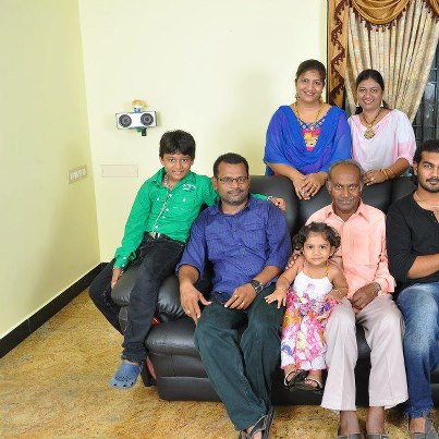 aajeedh khalique family