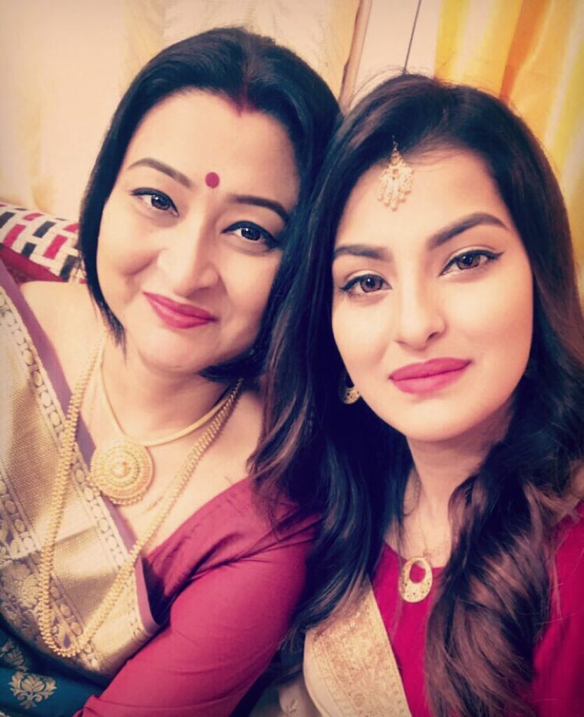 Sanjana Banerjee With Her Mother